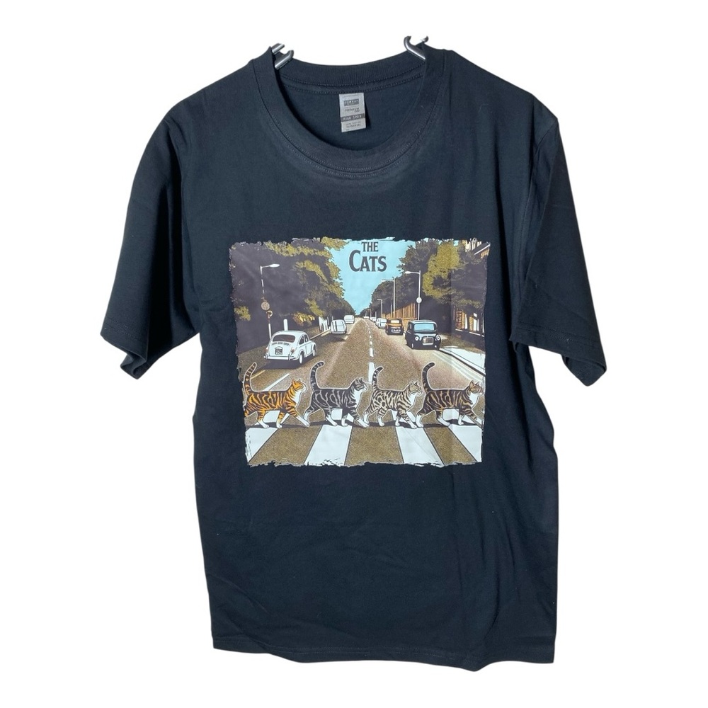 {NEW} Unisex Black Cat Graphic T-Shirt S/M